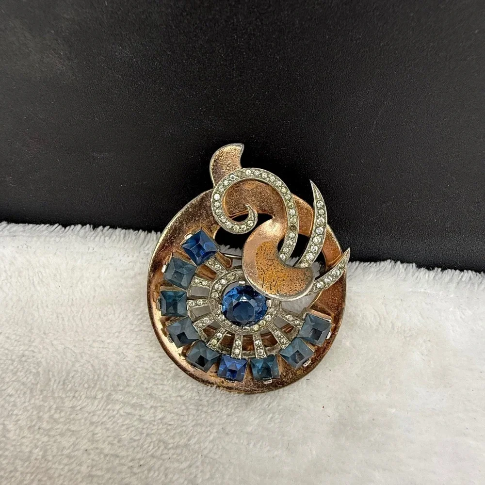 Vintage Brooch Blue Rose Gold Tone Rhinestone Sunburst Copper Tone